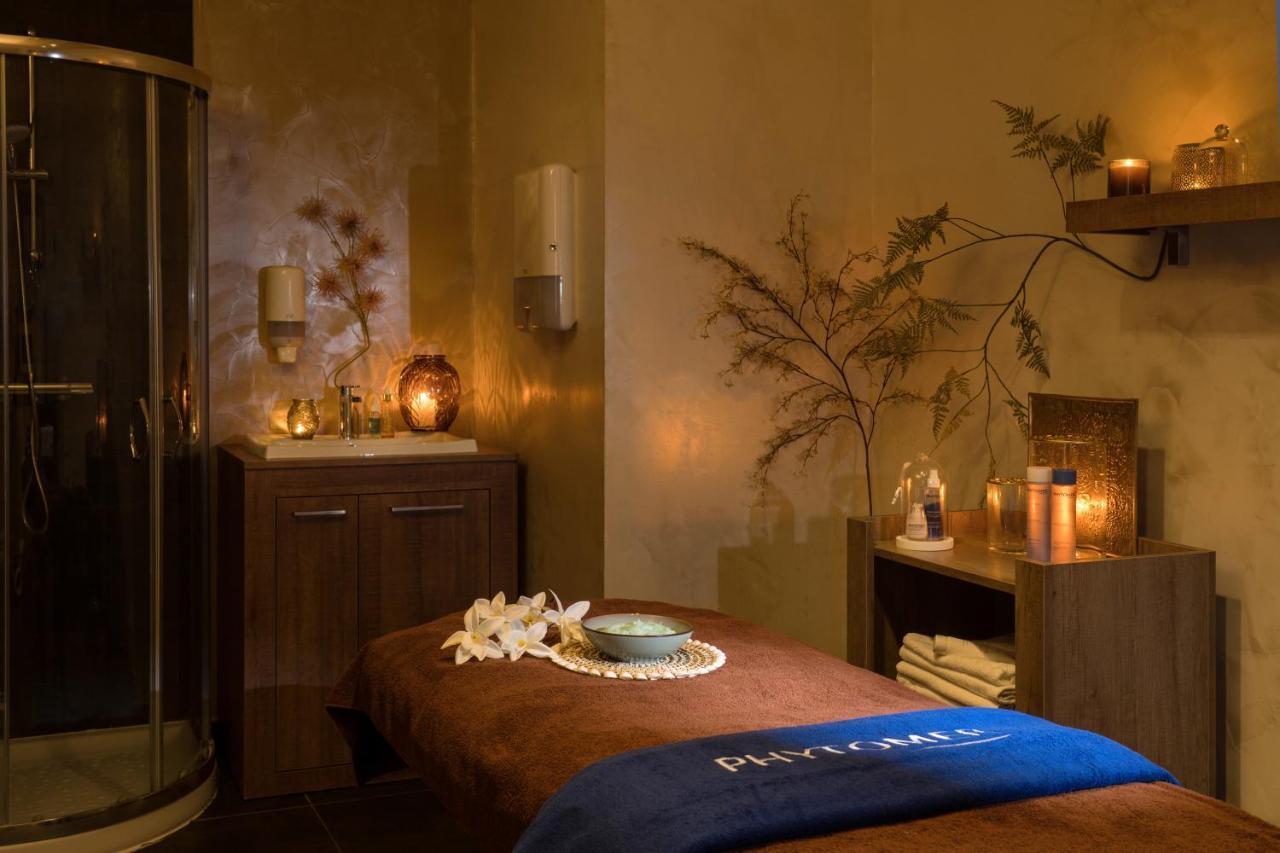 Hotel Valdys Thalasso & Spa - Les Pins Σαιν-Ζαν-ντε-Μον Εξωτερικό φωτογραφία