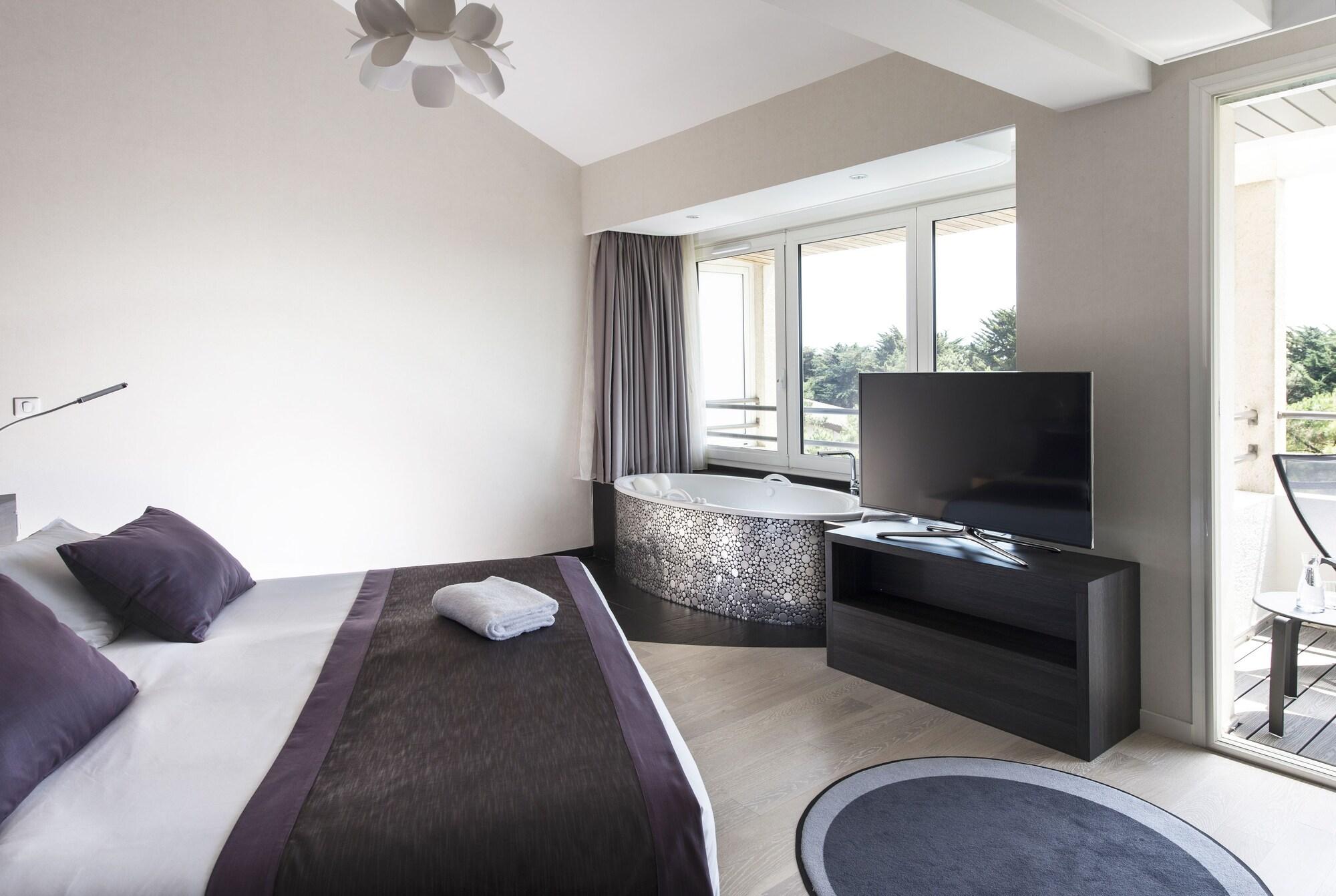 Hotel Valdys Thalasso & Spa - Les Pins Σαιν-Ζαν-ντε-Μον Εξωτερικό φωτογραφία