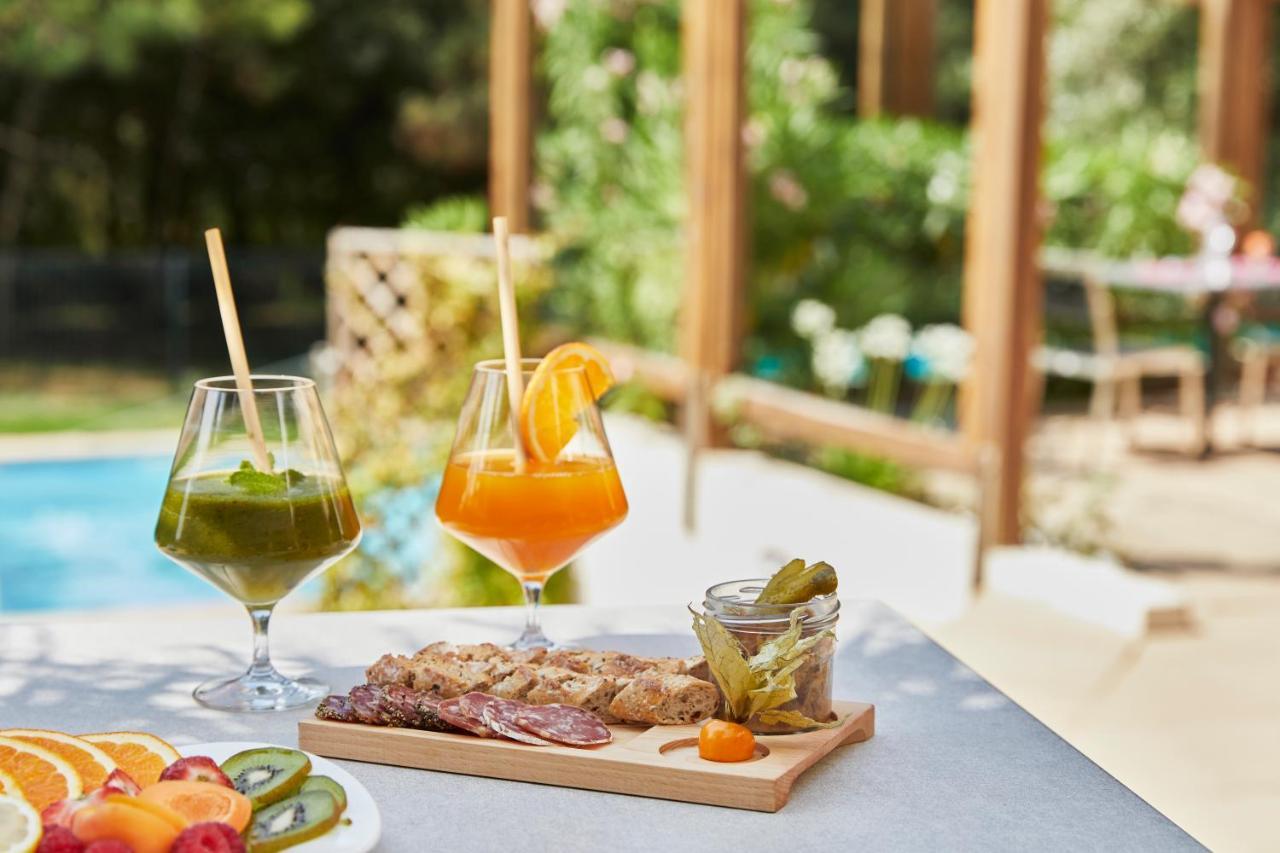 Hotel Valdys Thalasso & Spa - Les Pins Σαιν-Ζαν-ντε-Μον Εξωτερικό φωτογραφία