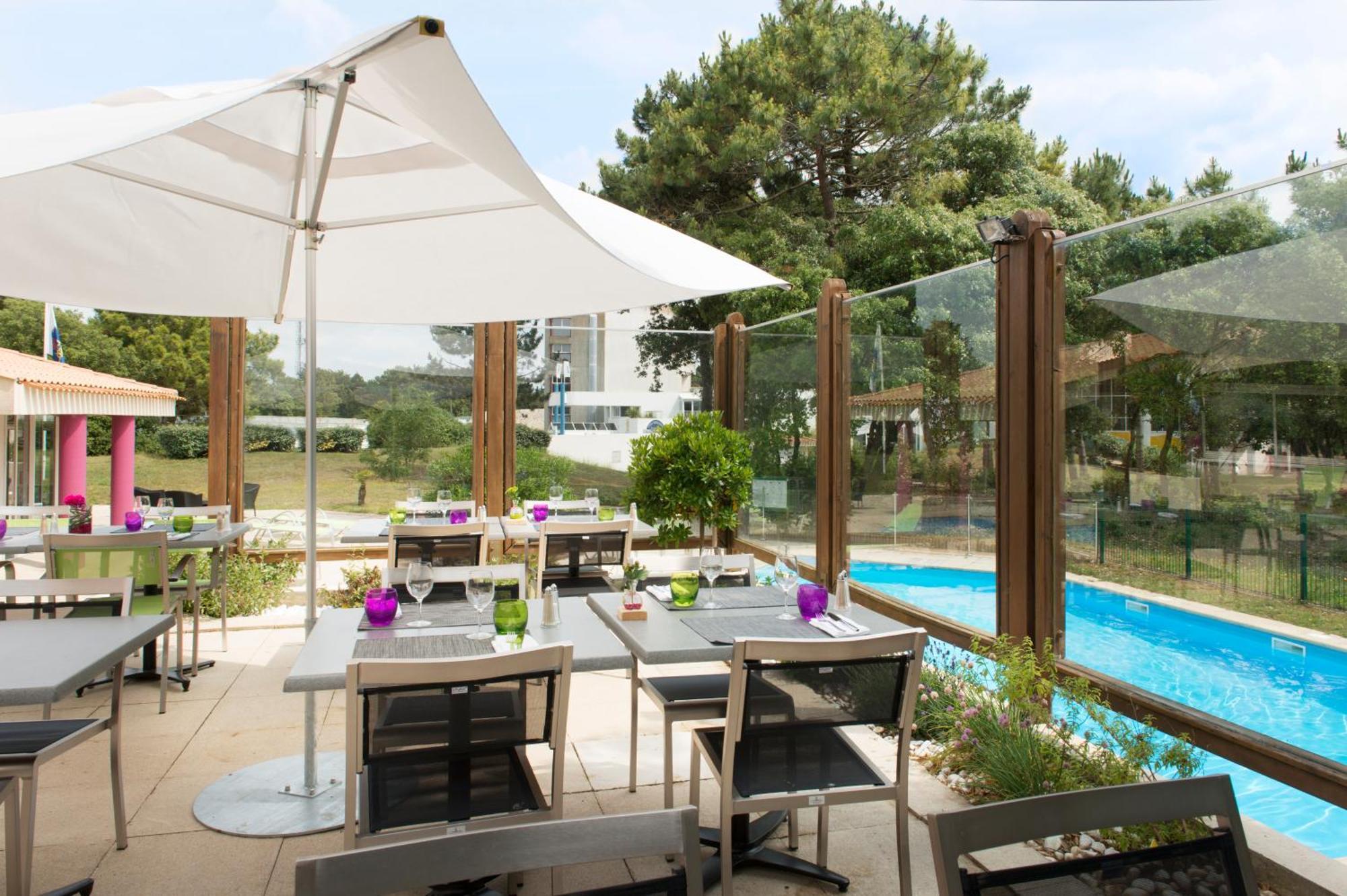 Hotel Valdys Thalasso & Spa - Les Pins Σαιν-Ζαν-ντε-Μον Εξωτερικό φωτογραφία
