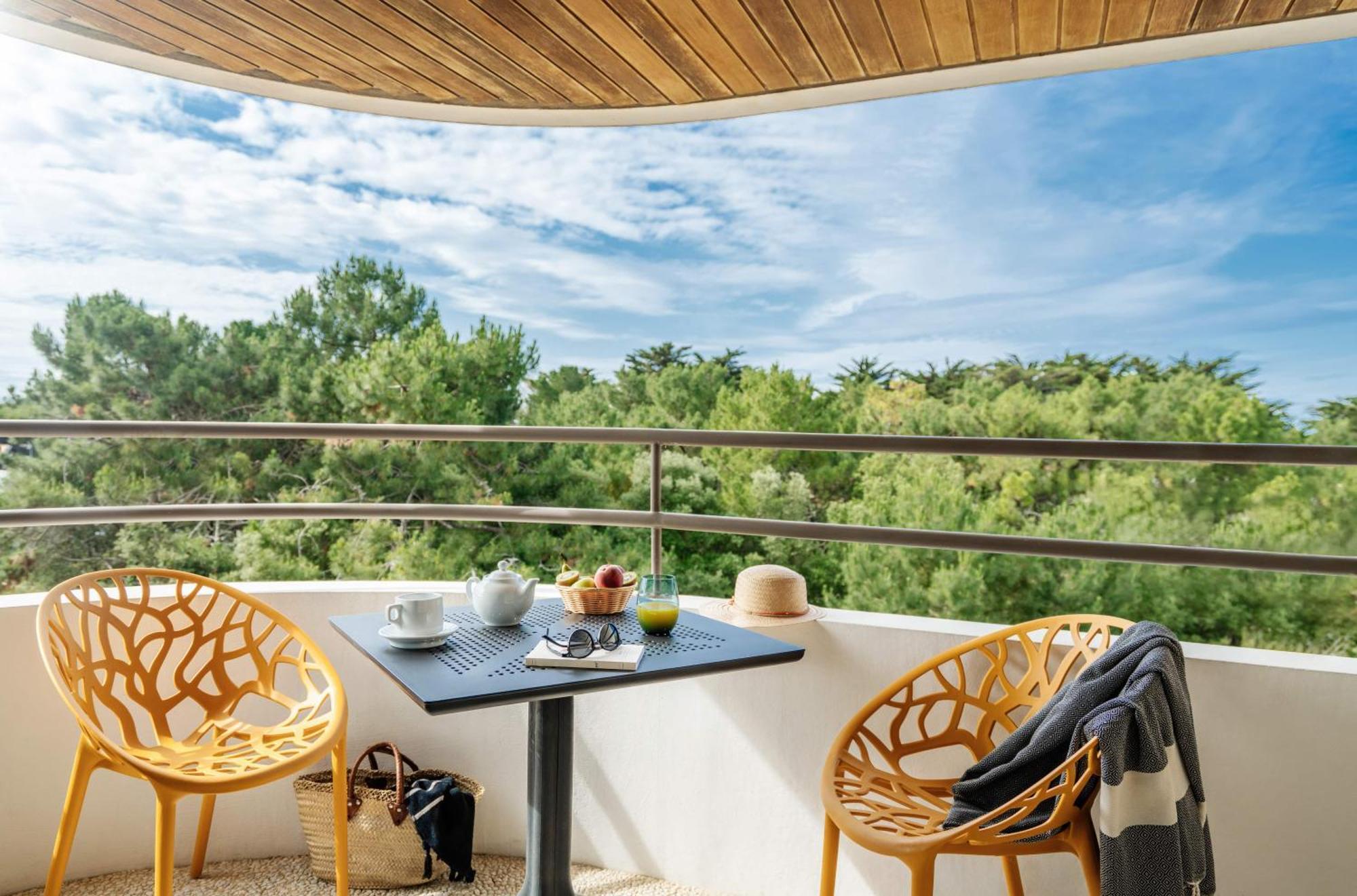 Hotel Valdys Thalasso & Spa - Les Pins Σαιν-Ζαν-ντε-Μον Εξωτερικό φωτογραφία